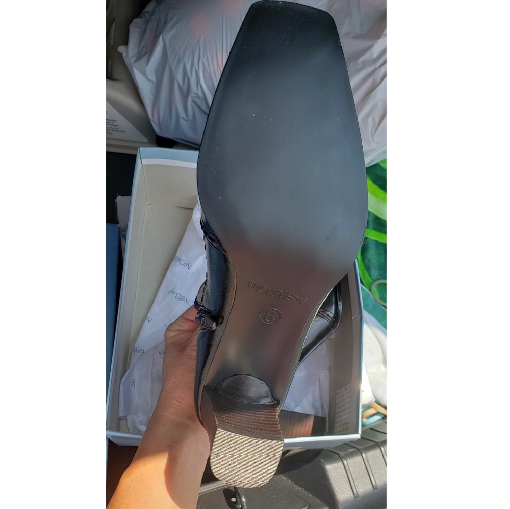 Boot - Picture 2 of 3